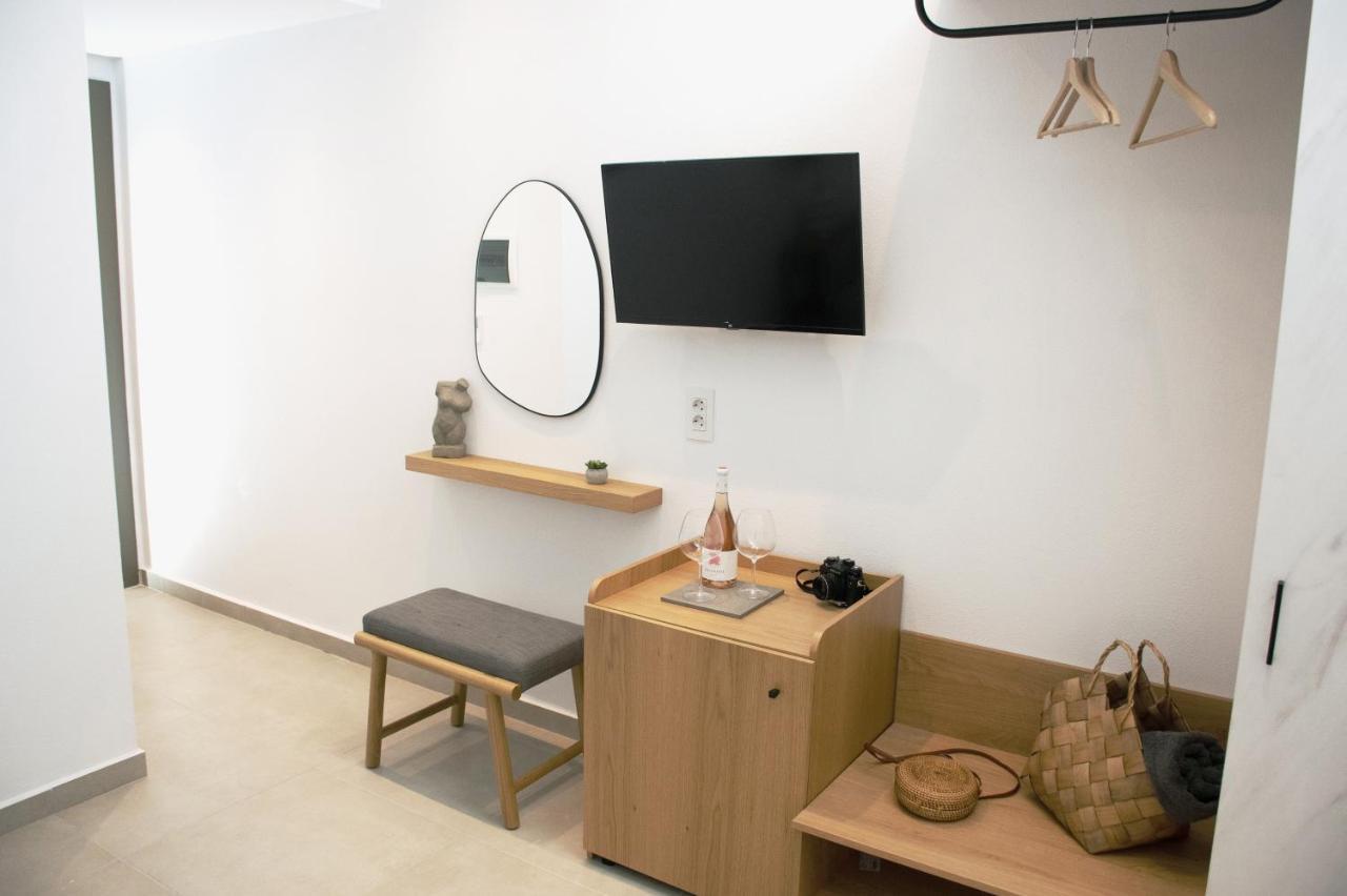 Iades Suites Afytos Esterno foto