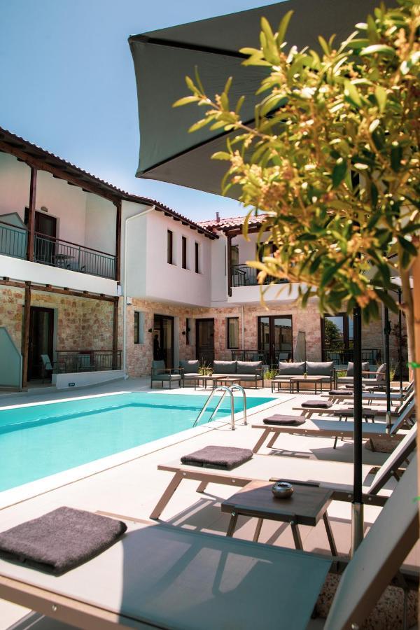 Iades Suites Afytos Esterno foto