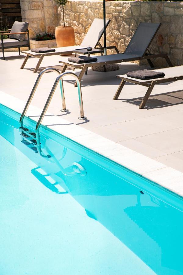 Iades Suites Afytos Esterno foto